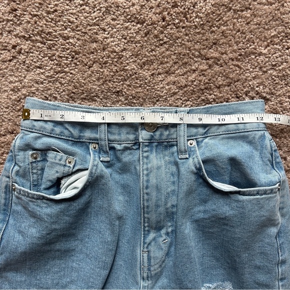 BDG Urban Outfitters High Rise Baggy Destroyed Modern Boyfriend Jeans Size 26 - Picture 8 of 13